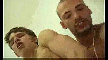 Porn Gay Muscled Face Slapping Hard In French