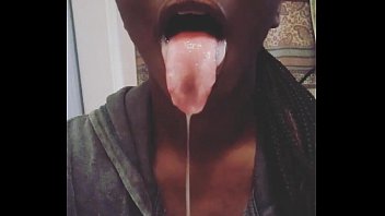 Black Kiss Tongue Porn
