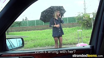 Hitchhiker atrevida Porn Helpless