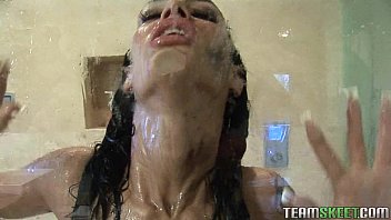 Angelina Valentine Deepthroat Porn Pics