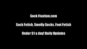 Girl Stinky Feet Footjob Porn