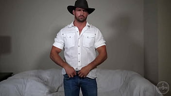 Film Porno Gay Jeune Cowboy Américain De 18 Ans Musclés