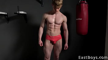Gay Muscle Blond Porn