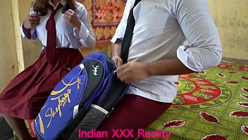 New Indian Xxx Indian Sweet College Teen Provides Perfect Blowjob