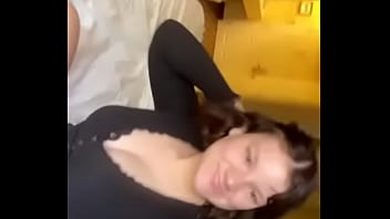 I’m akistani girl showing boobs