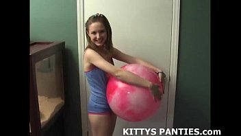 Loves Kitty Lesbian Intercail Porn